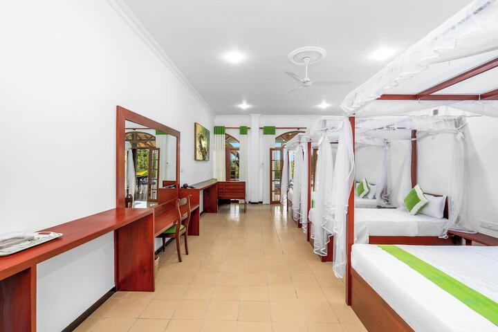 Room 16 of 29