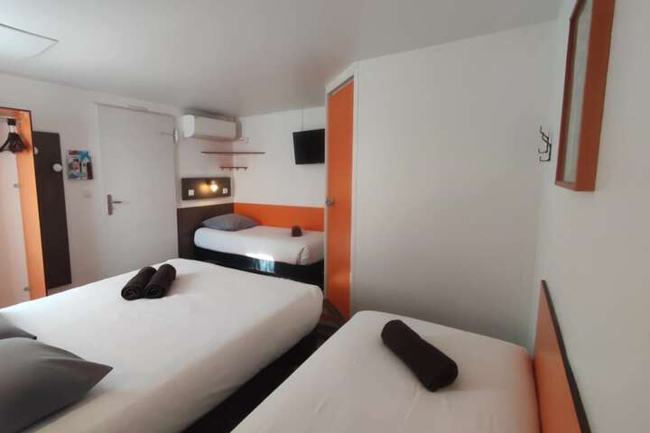 Room 45 of 80