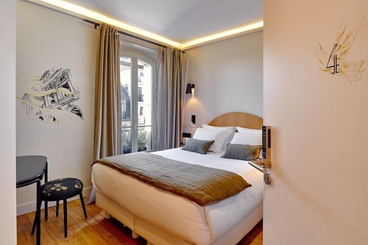 Room 15 of 39