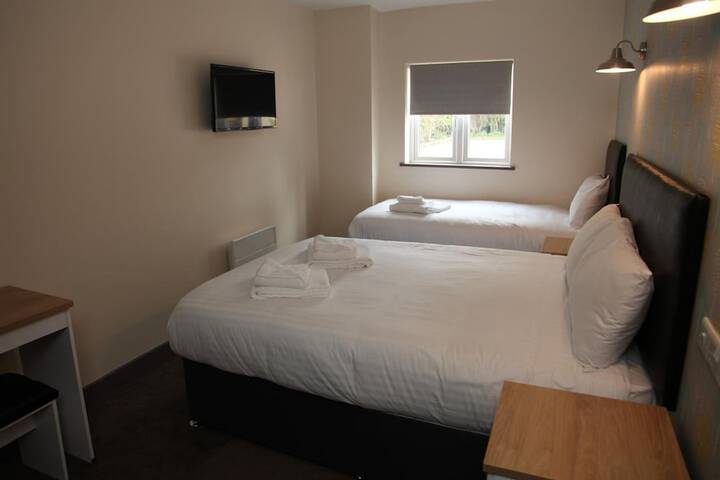 Room 9 of 47