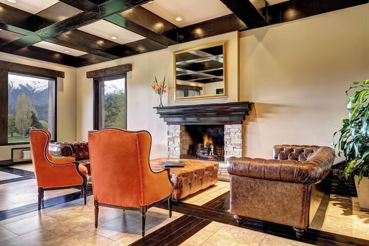 Lobby Photos
