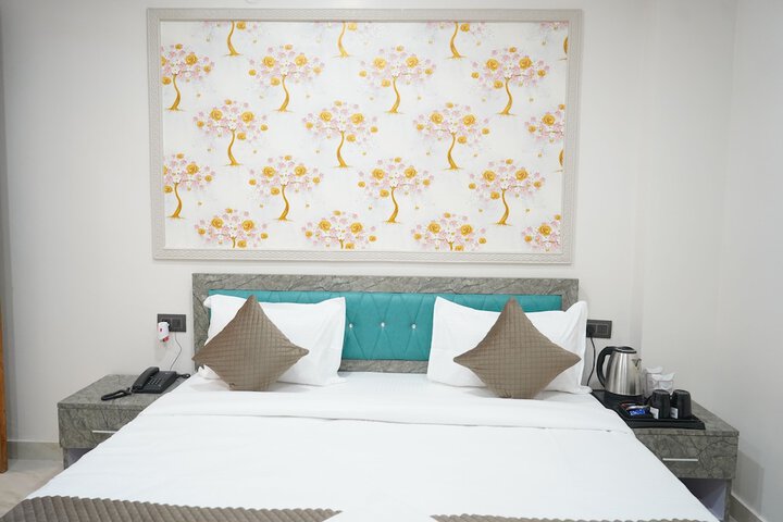 Room 10 of 22