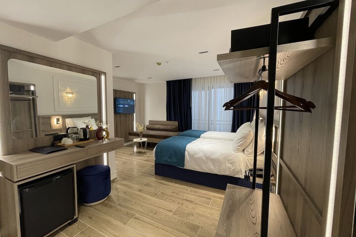 Room 30 of 127