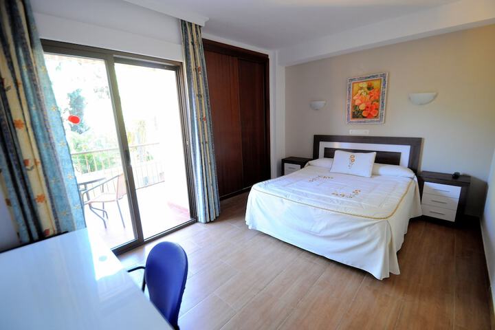 Room 6 of 40