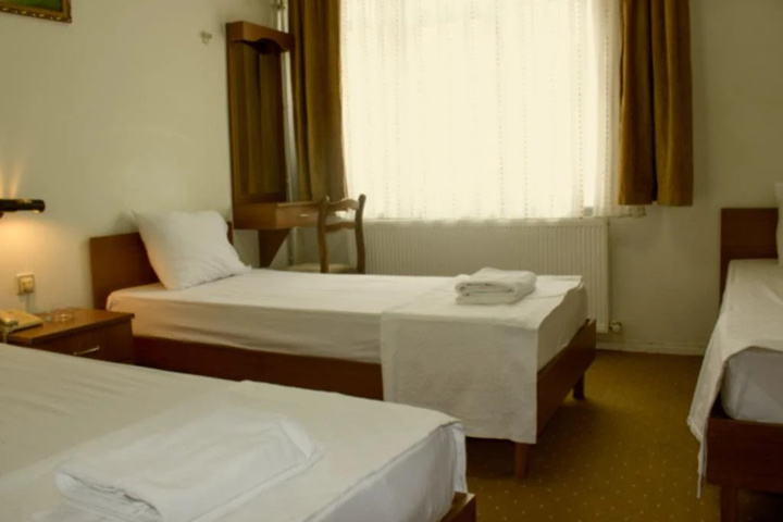 Room 2 of 16