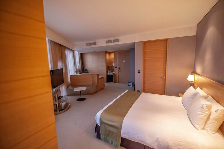 Room 25 of 112