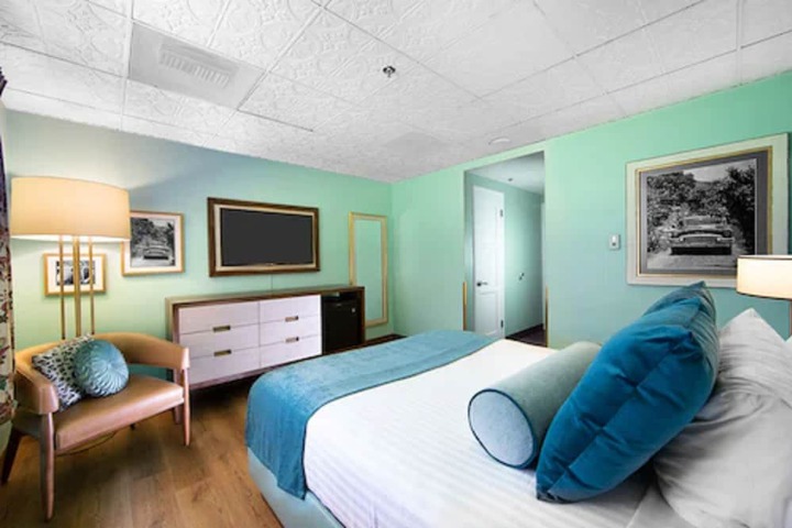 Room 15 of 57