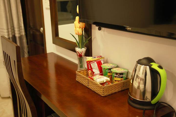 Room 3 of 37