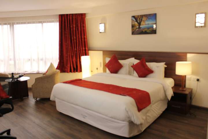 Room 8 of 30
