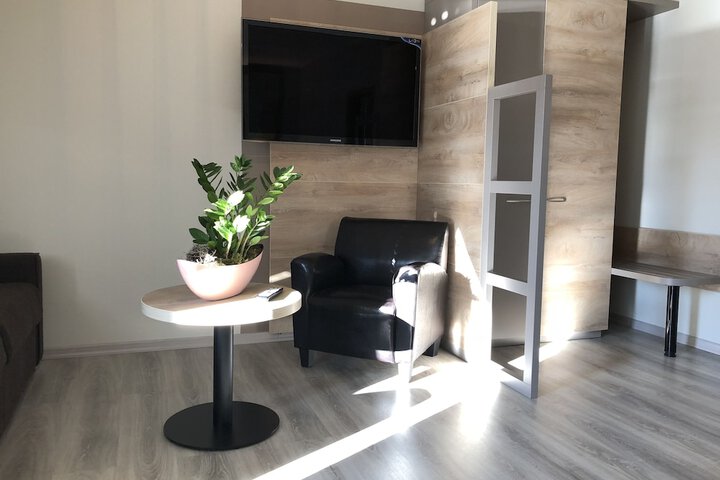 Room 42 of 82