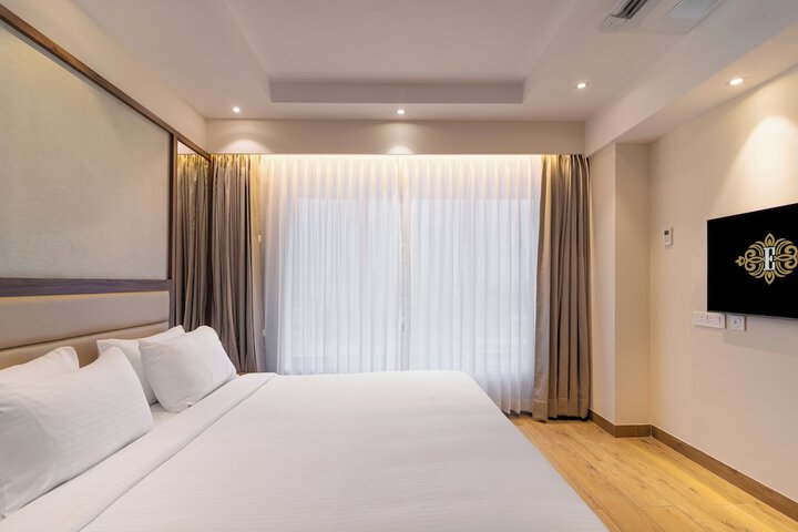 Room 18 of 53