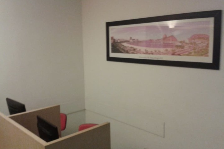 Business Center 28 of 34