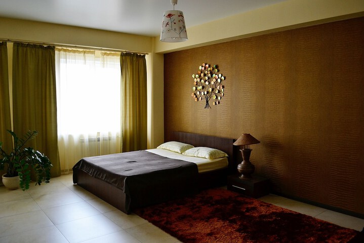 Room 35 of 59