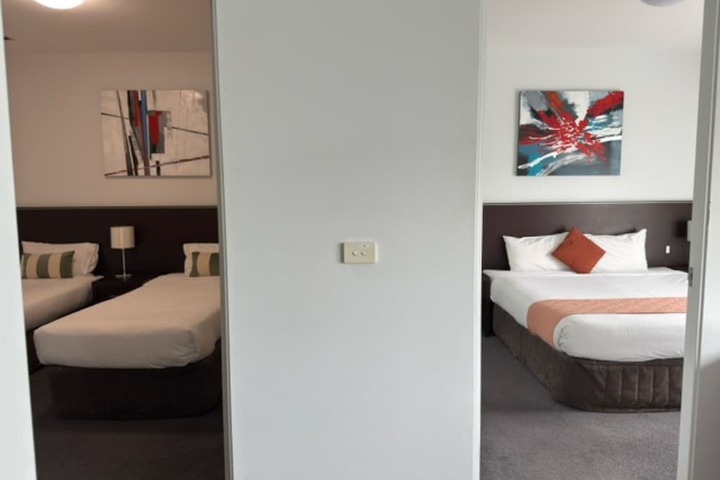 Room 8 of 29