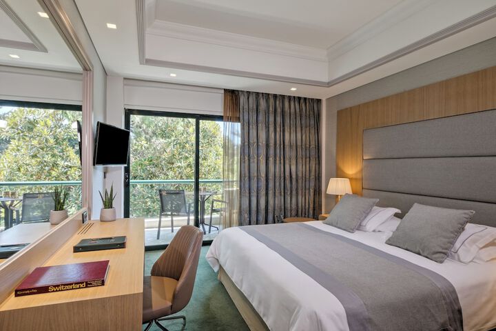 Room 26 of 195