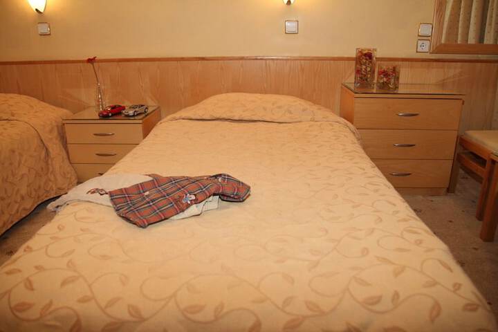 Room 16 of 32