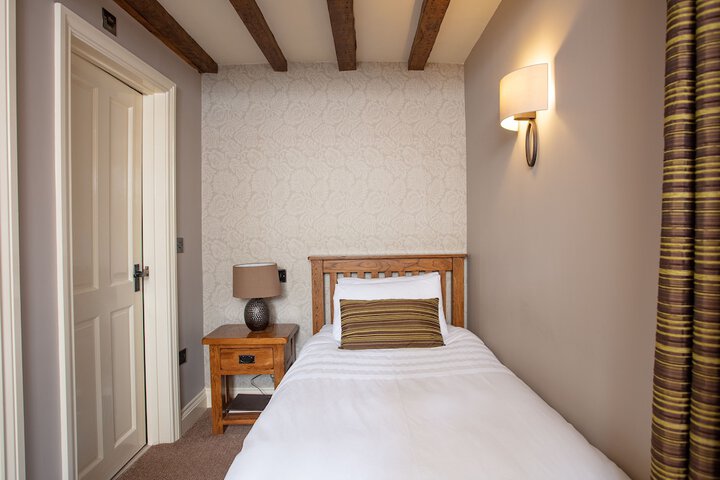 Room 2 of 56