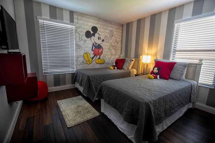 Room 21 of 50