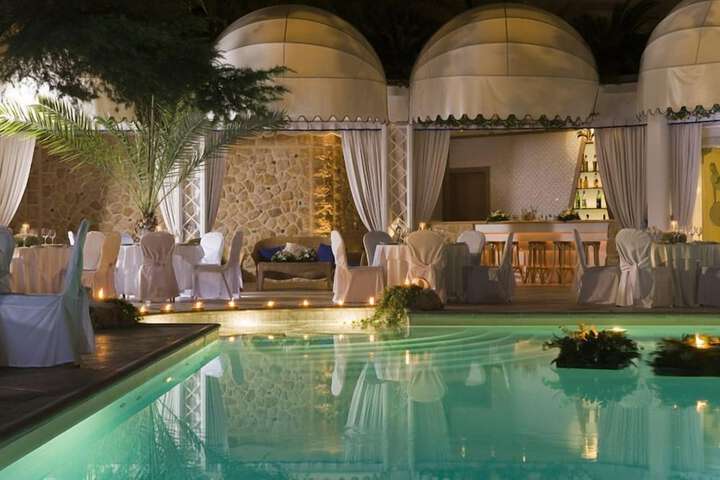 Pools & Facilities
