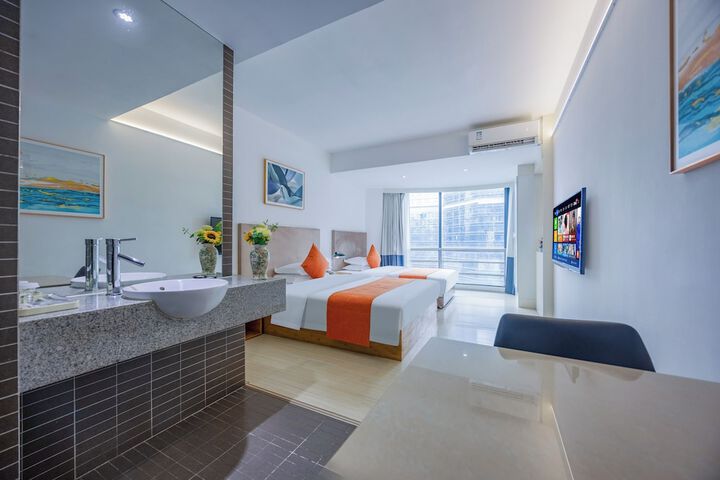 Room 27 of 56