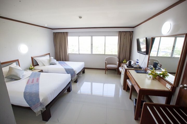 Room 26 of 143