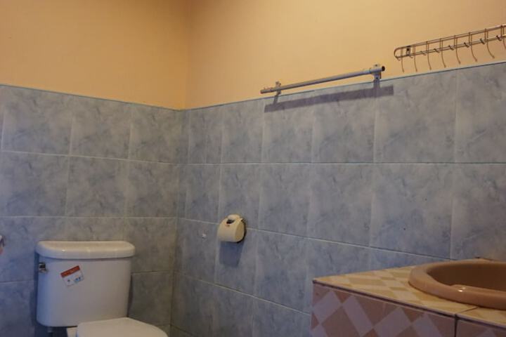 Room 27 of 28