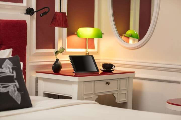 Room 14 of 48