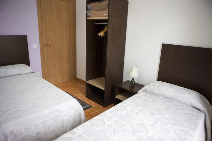 Room 2 of 43