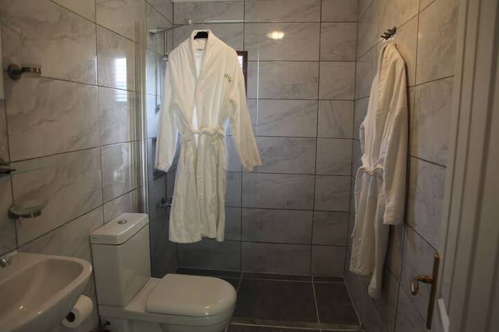 Room 30 of 70