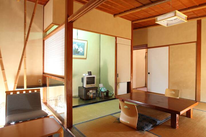 Room 7 of 45