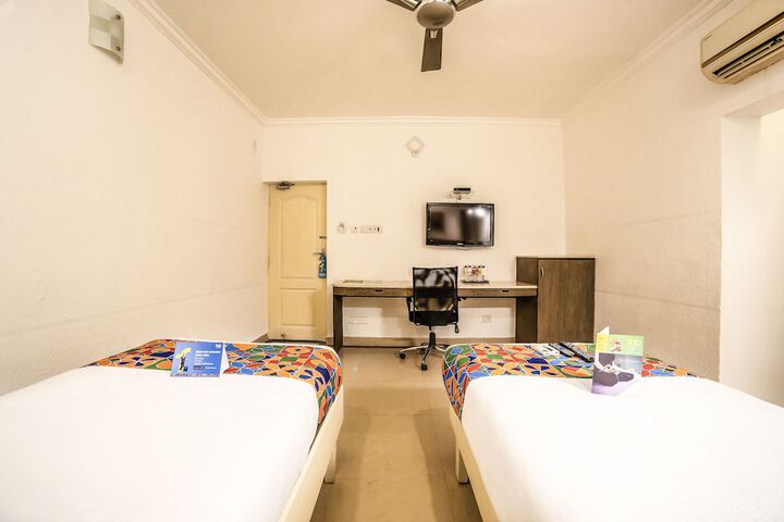 Room 15 of 27