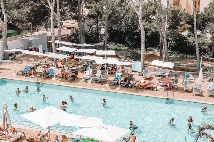 Pool 34 of 101