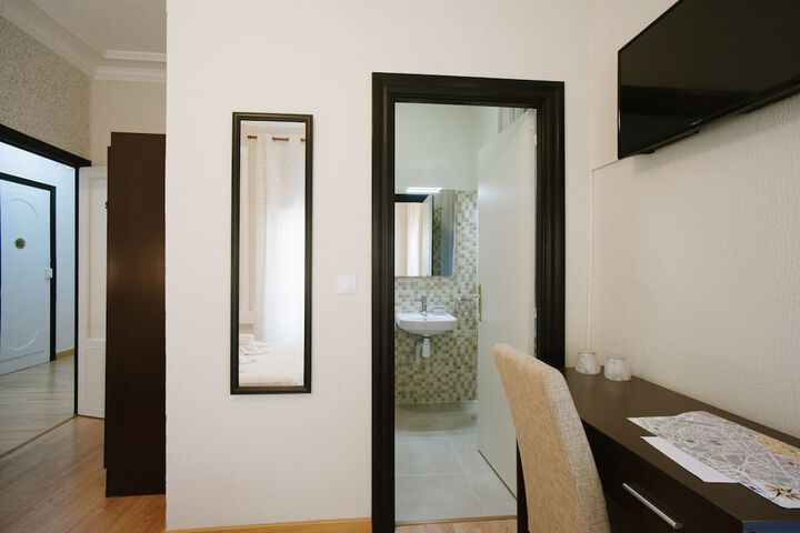 Room 15 of 47