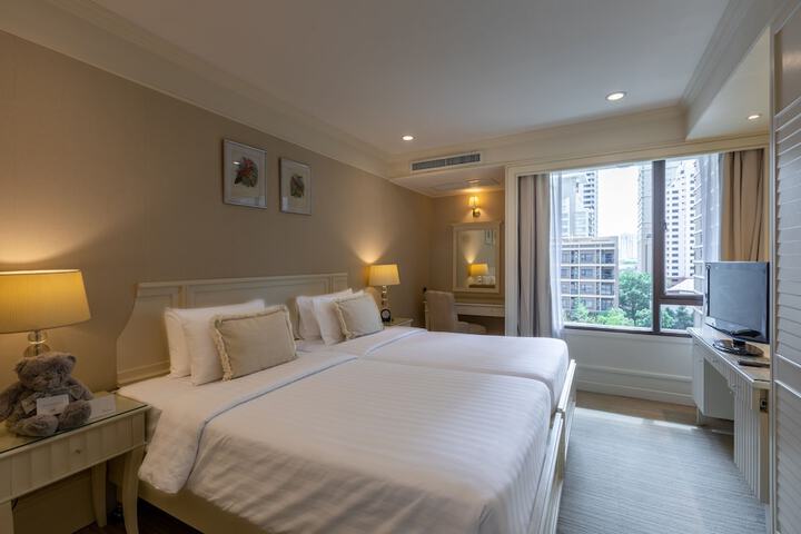Room 15 of 65