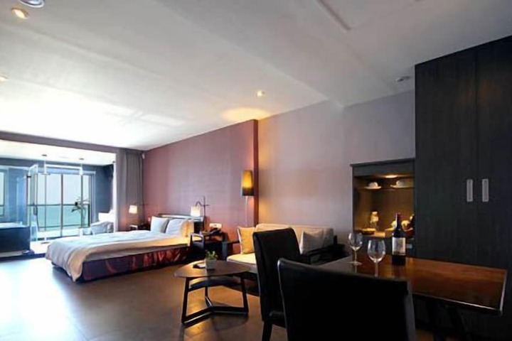 Room 20 of 100