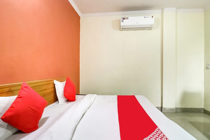 Room 15 of 27