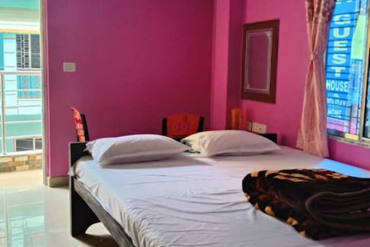 Room 7 of 19