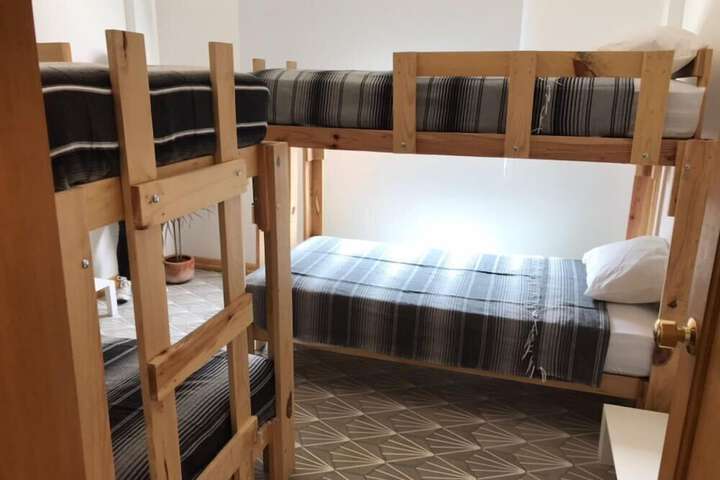 Room 7 of 12