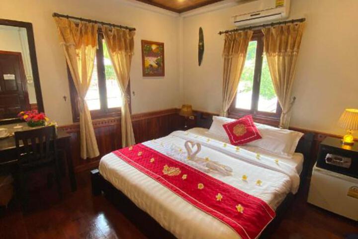 Golden Lotus Boutique Hotel