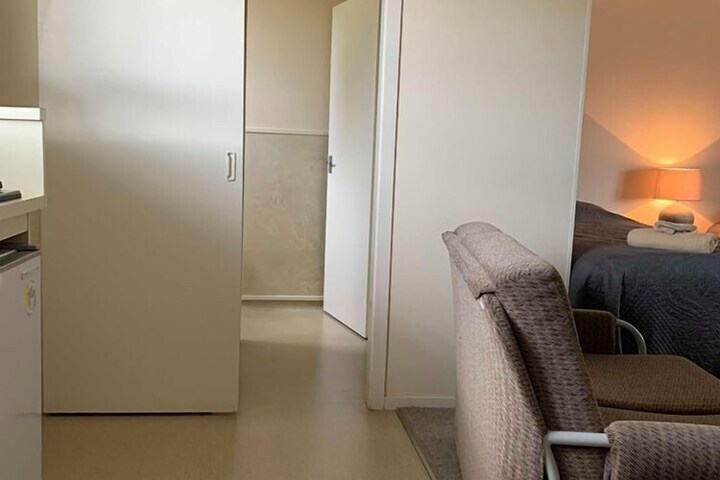 Room 16 of 32