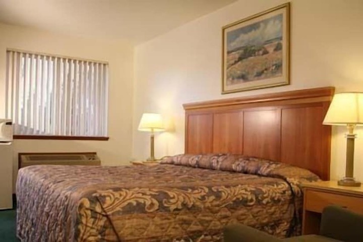 Room 7 of 52