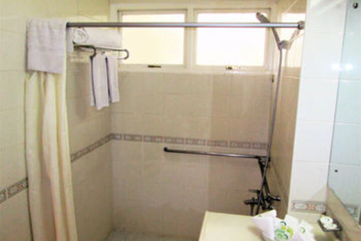 Room 6 of 41
