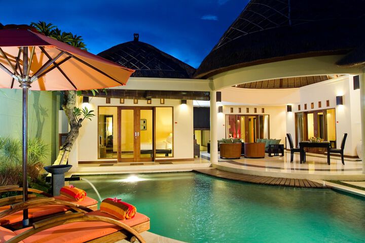 Pools & Facilities