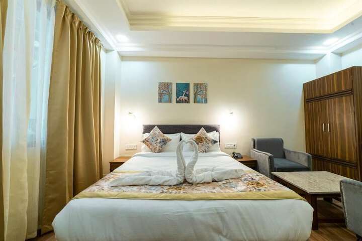 Room 10 of 21