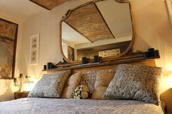Room 19 of 27