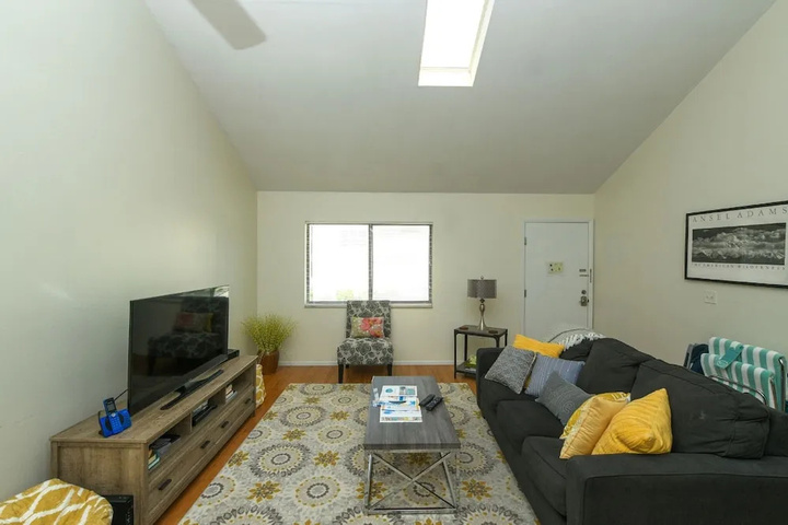 Room 5 of 19