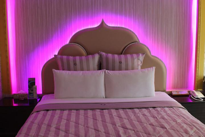 Room 3 of 24