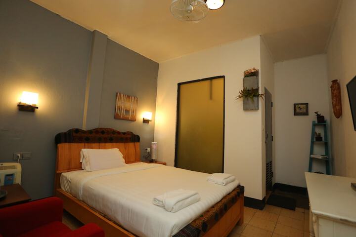 Room 3 of 26