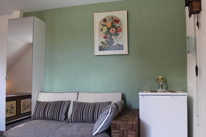 Room 33 of 59
