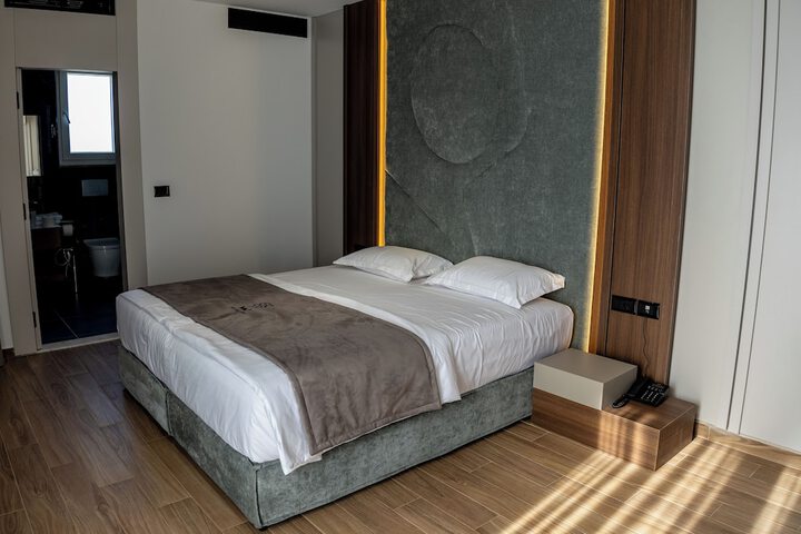 Room 51 of 114